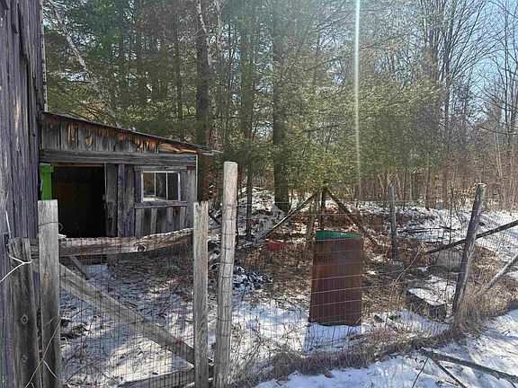 5th image of 944 W Mahoney Rd