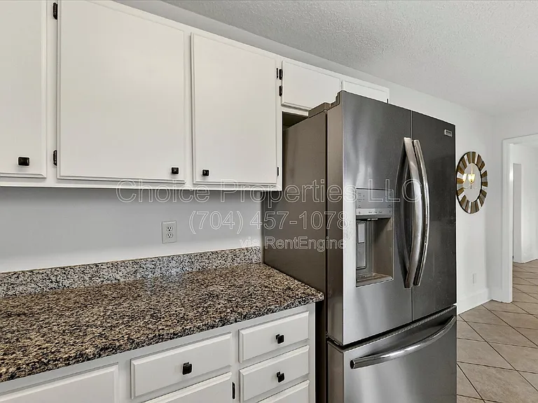8413 Red Setter Ln — Photo 15
