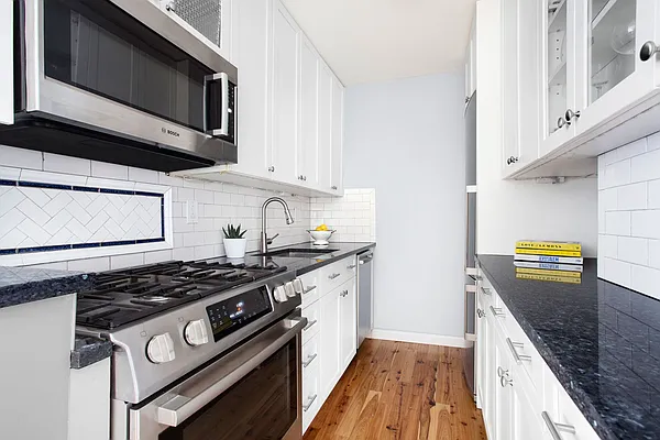 Sold by Stribling | media 13