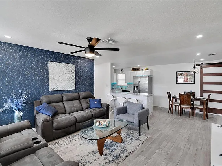 4731 W Montgomery Ave — Photo 34