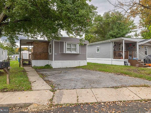 4th image of 96 Quince Dr #554