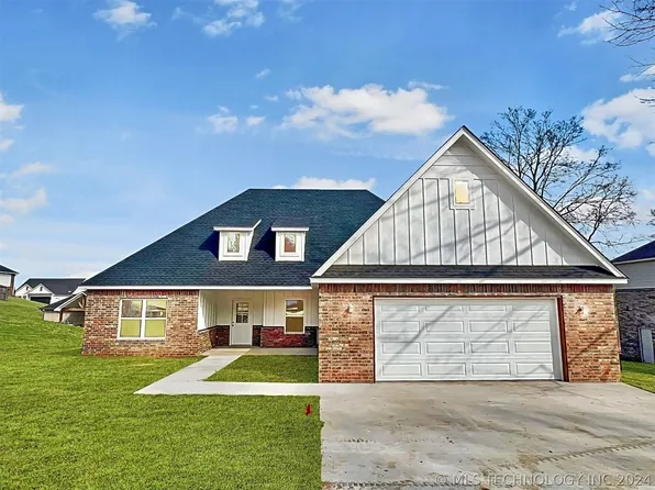 831 E Harlan Dr, Tahlequah, OK 74464