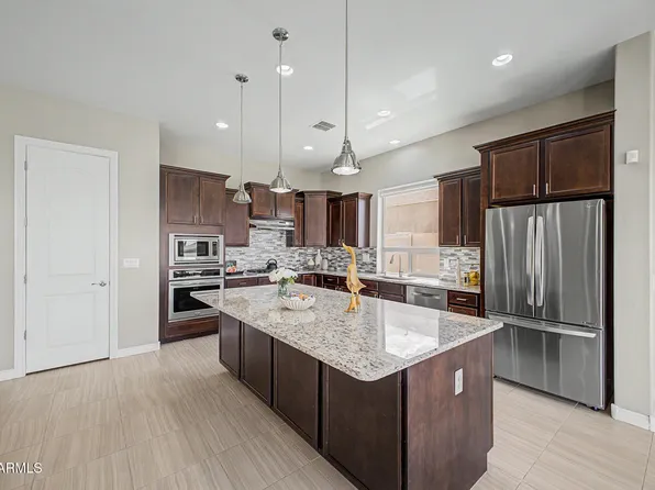 112 E CRESCENT Place, Chandler, AZ 85249