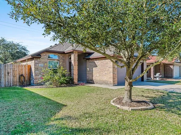 126 Whistlers Cove Rd, Rockport, TX 78382