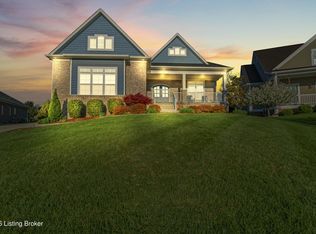 1035 Champions Cir, Simpsonville, KY