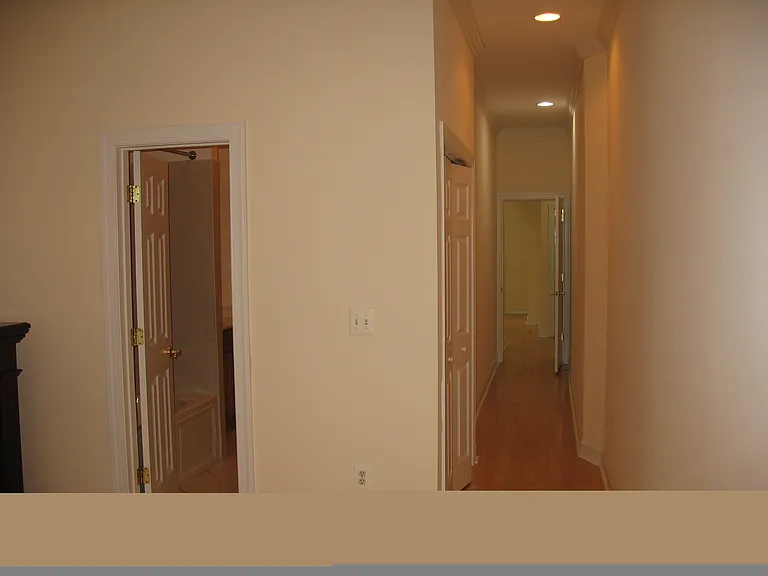 2120 Mount Royal Ter #1 — Photo 9