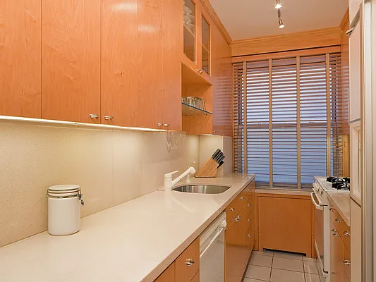 Sold by Sotheby's International Realty | media 14