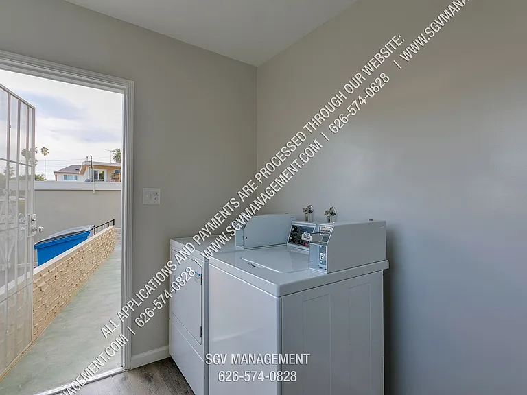496 S Euclid Ave — Photo 24