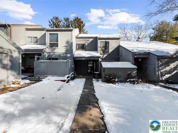 1806 Bent Pine Hl, Fogelsville, PA 18051