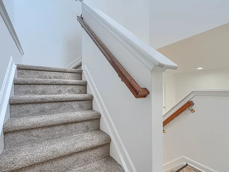 5048 Kemsley Ct — Photo 13