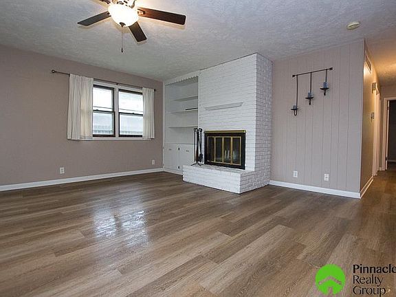 3rd image of 4506 Colfax Cir