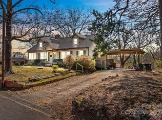 384 Dayvault St SW, Concord, NC 28025