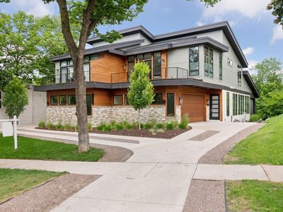 1726 Kenwood Pkwy #100, Minneapolis, MN, 55405