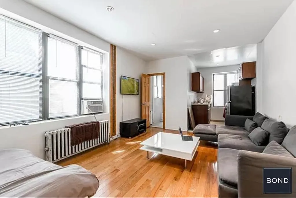 167 East 33rd Street — Photo 1