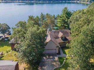 W4631 N Pearl Lake Rd, Redgranite, WI 54970