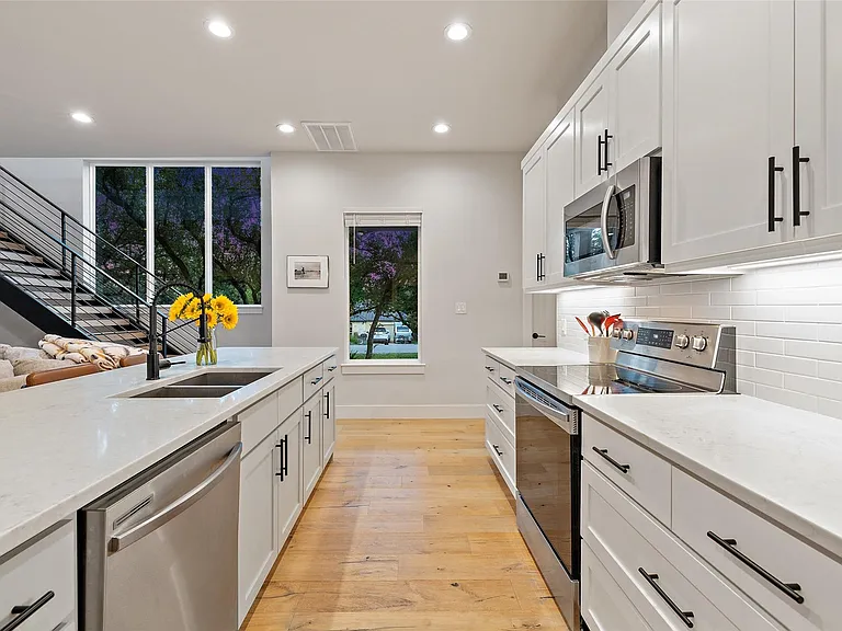 22218 Briarcliff Dr — Photo 13