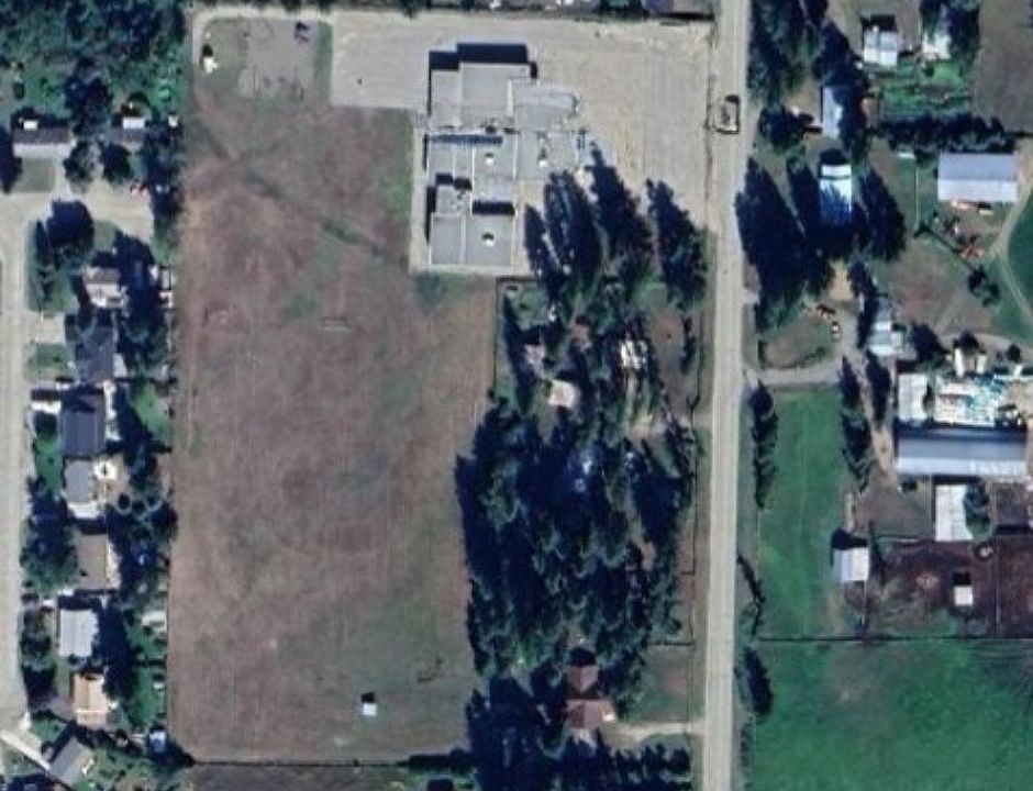 1st image of 423 Whitevale Rd