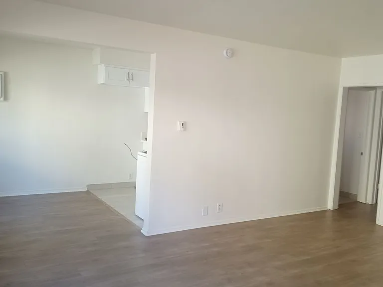 1742 N Mariposa Ave #3 — Photo 1