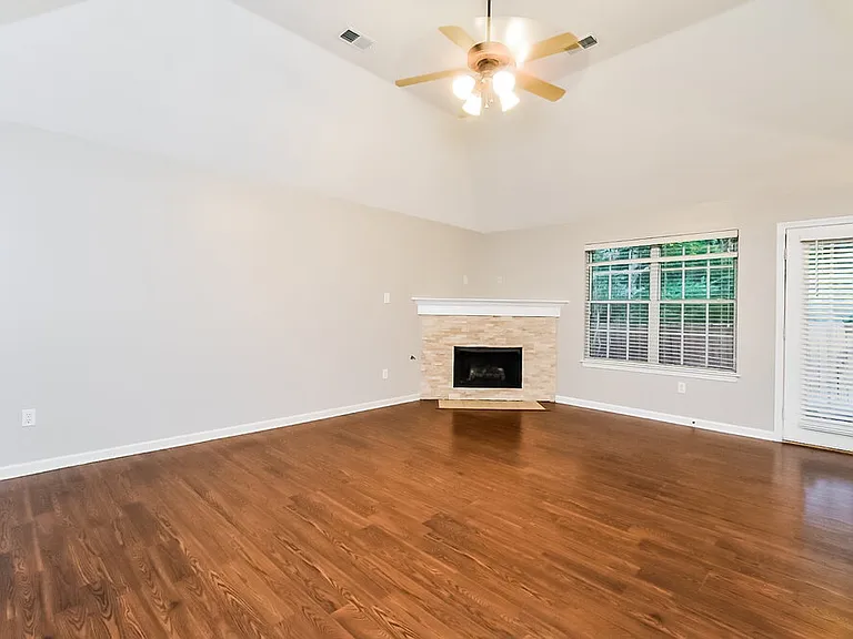 7214 Grapetree Trl — Photo 3