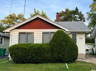 2212 N Ellis St, Peoria, IL 61604