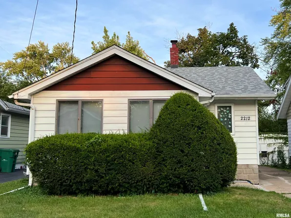2212 N Ellis St, Peoria, IL 61604