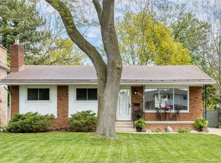 1204 Sumach Cres, Windsor, ON N8S 2S4