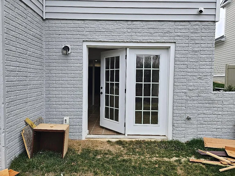 7421 Bethune St — Photo 10