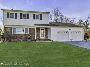 1 Middlebrook Dr, Ocean, NJ 07712