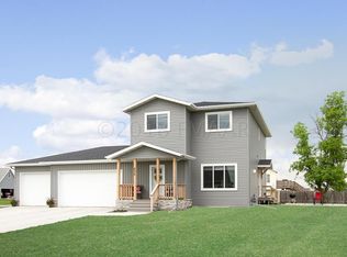 835 Sunset Dr, Mapleton, ND 58059