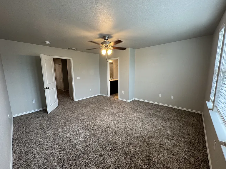 724 Westfield Blvd — Photo 14