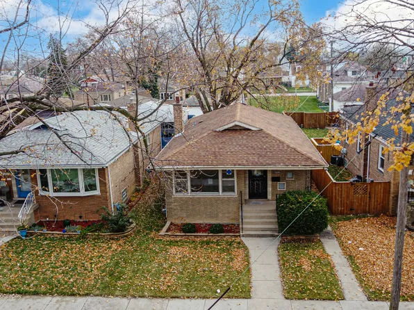 12629 S Honore St, Calumet Park, IL 60827