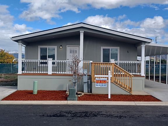 3rd image of 3966 S Pacific Hwy #4XRN9Z