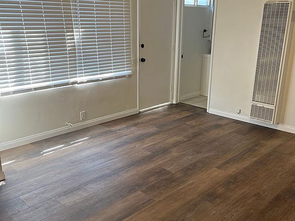 4th image of 305 E Colorado Blvd APT 3