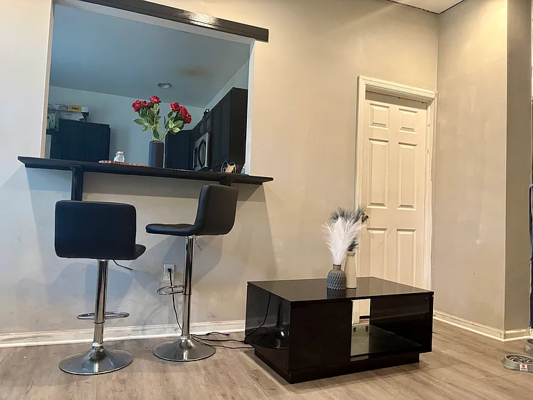 41 Ridge Ave #1 — Photo 4