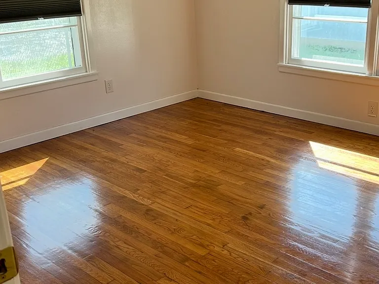 1001 Randall St — Photo 7
