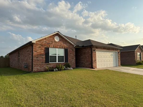 8310 E 162nd St, S Bixby, OK 74008