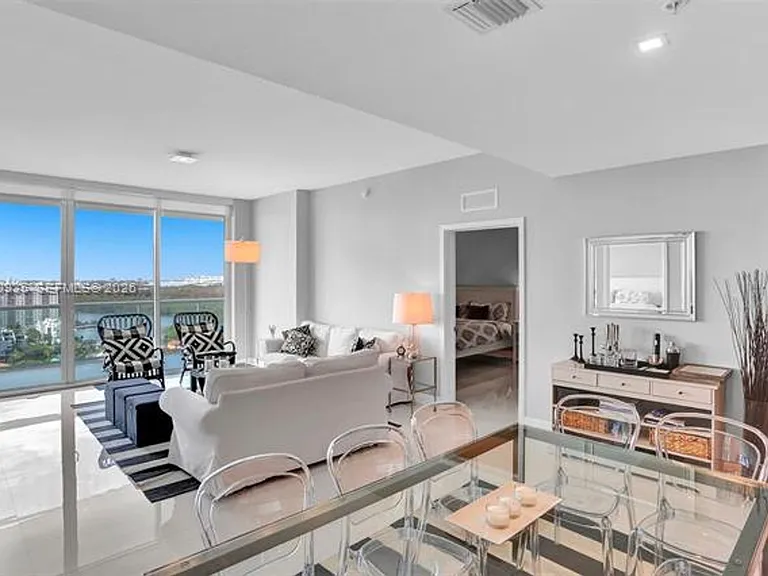 400 Sunny Isles Blvd #2021 — Photo 7