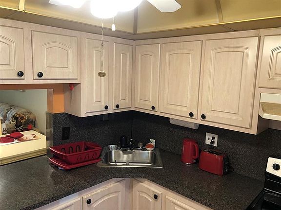 4th image of 6161 NW 57th Court #207