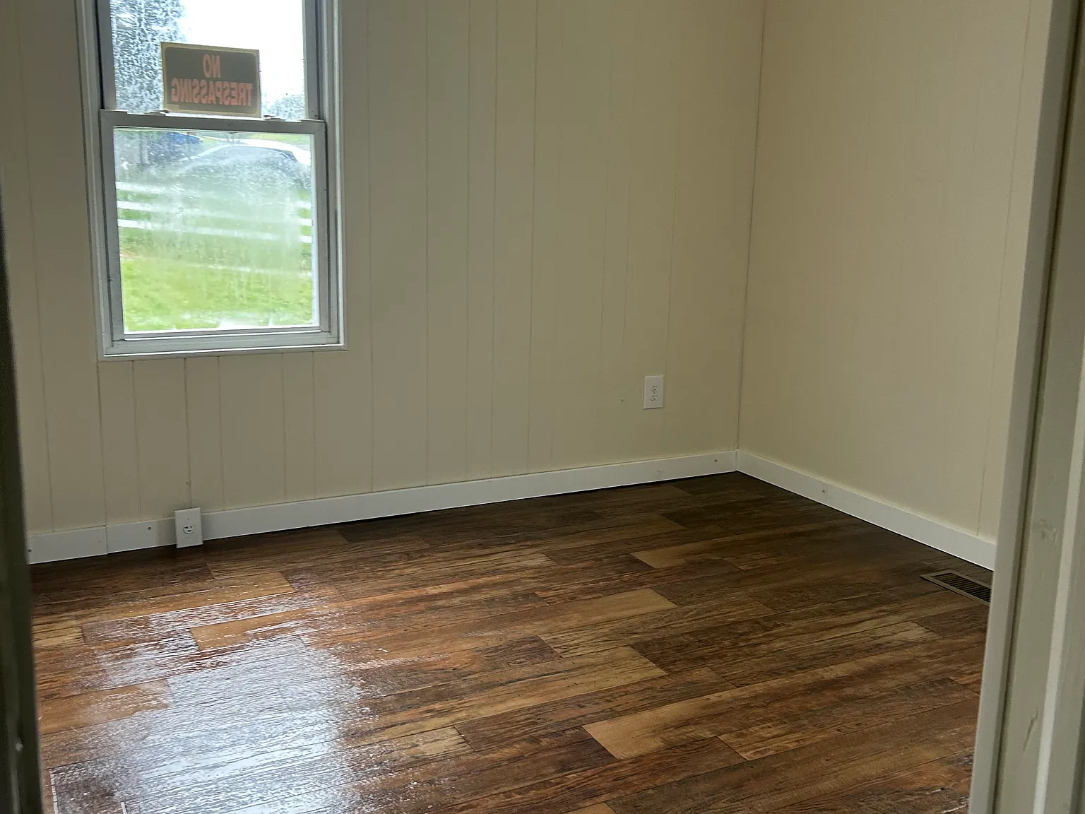 2 bed, 2000 sqft, $1,100 — Photo 3