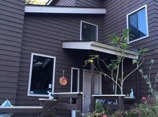 1887 Londonderry Ln, Cambria, CA 93428