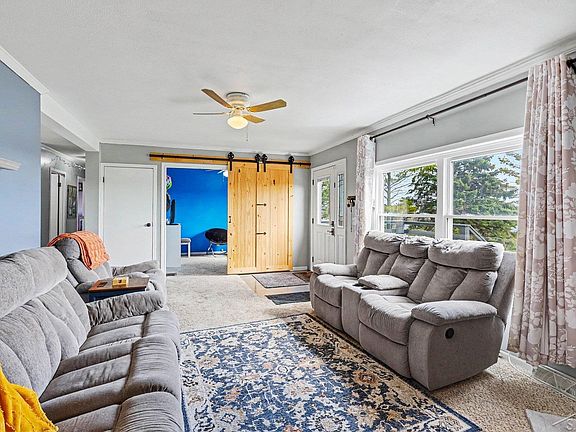 5th image of 4405 N Merrill Rd