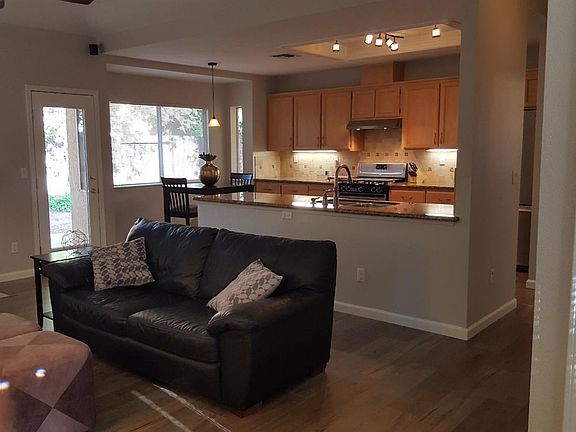 4th image of 3604 Amethyst Dr