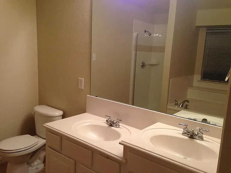 Master restroom