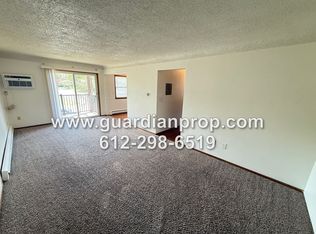 352 21st Ave S APT 2A, South Saint Paul, MN 55075
