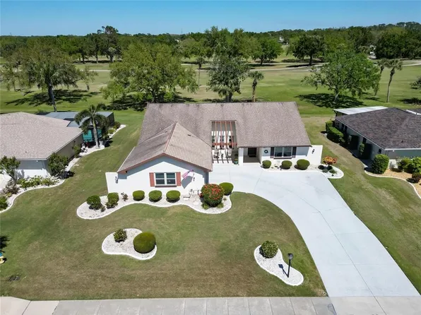 2007 View Dr E, Sun City Center, FL 33573