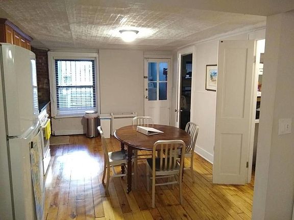3rd image of 109 Bergen St APT 1