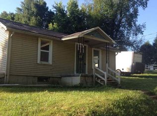 956 Dogwood Rd, Tazewell, VA 24651