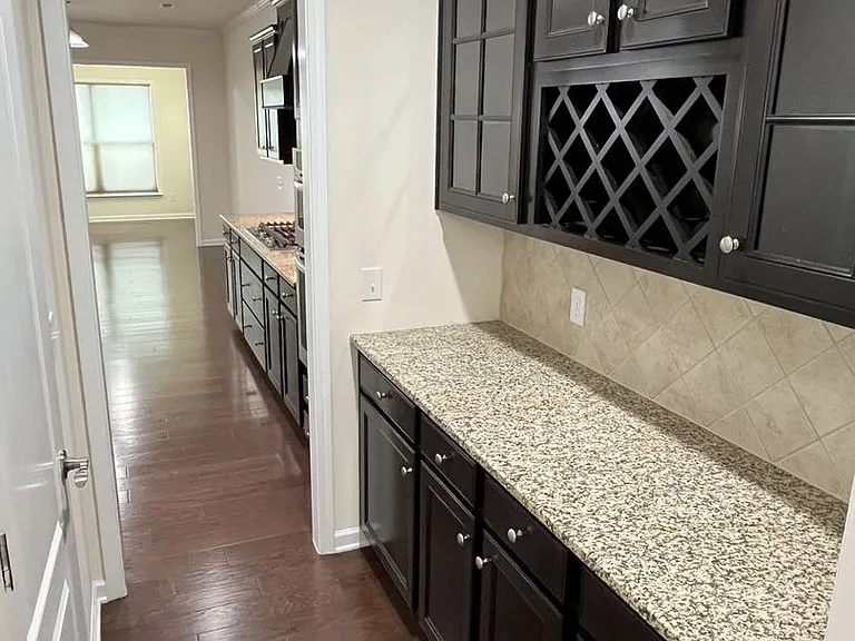 9516 Heritage Farm Ave NW — Photo 5