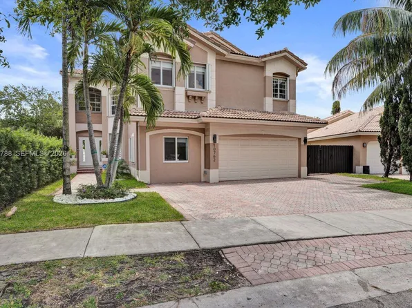 10762 NW 71st St, Doral, FL 33178