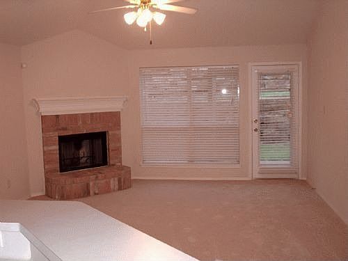 3rd image of 4936 Brazoswood Cir